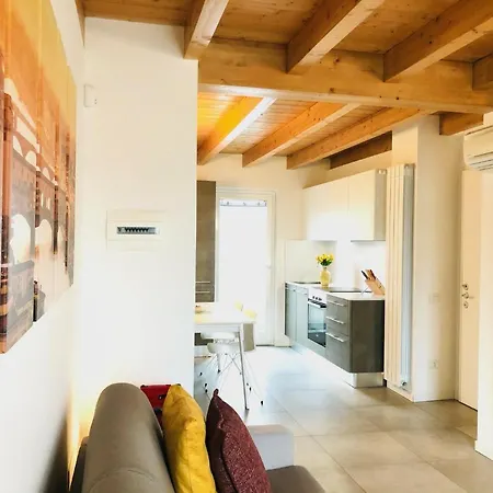 شقة Stepandgo Navigli *