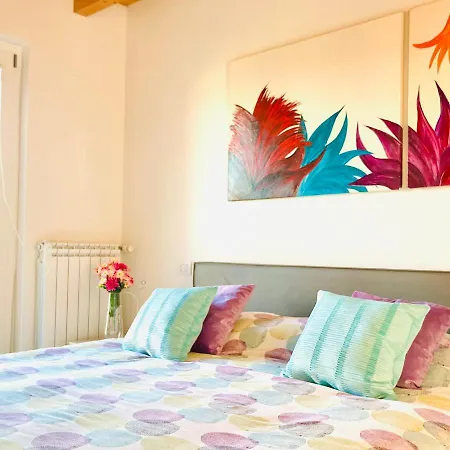 Stepandgo Navigli * Milan