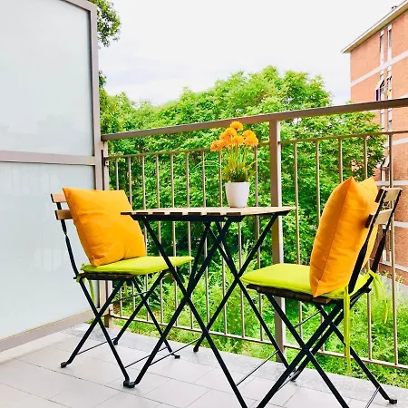 Stepandgo Navigli * Milan